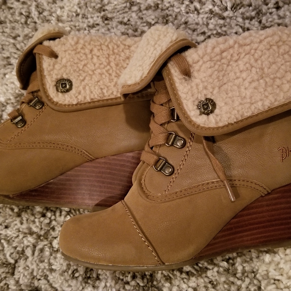 Blowfish Malibu Buster boots 6.5